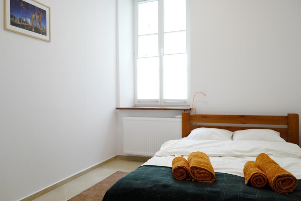 Apartment In The Heart Of Varşovia Exterior foto